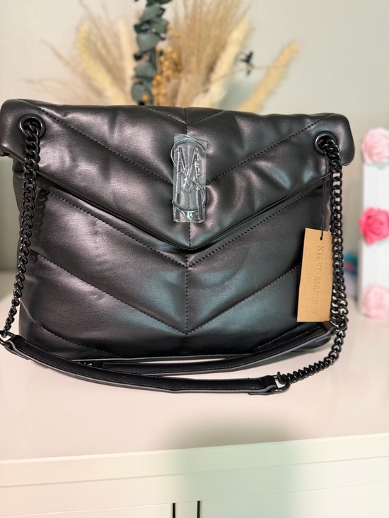 Steve Madden Handbags - Steve Madden Black Quilted Chevron Shoulder Bag with Chain Strap